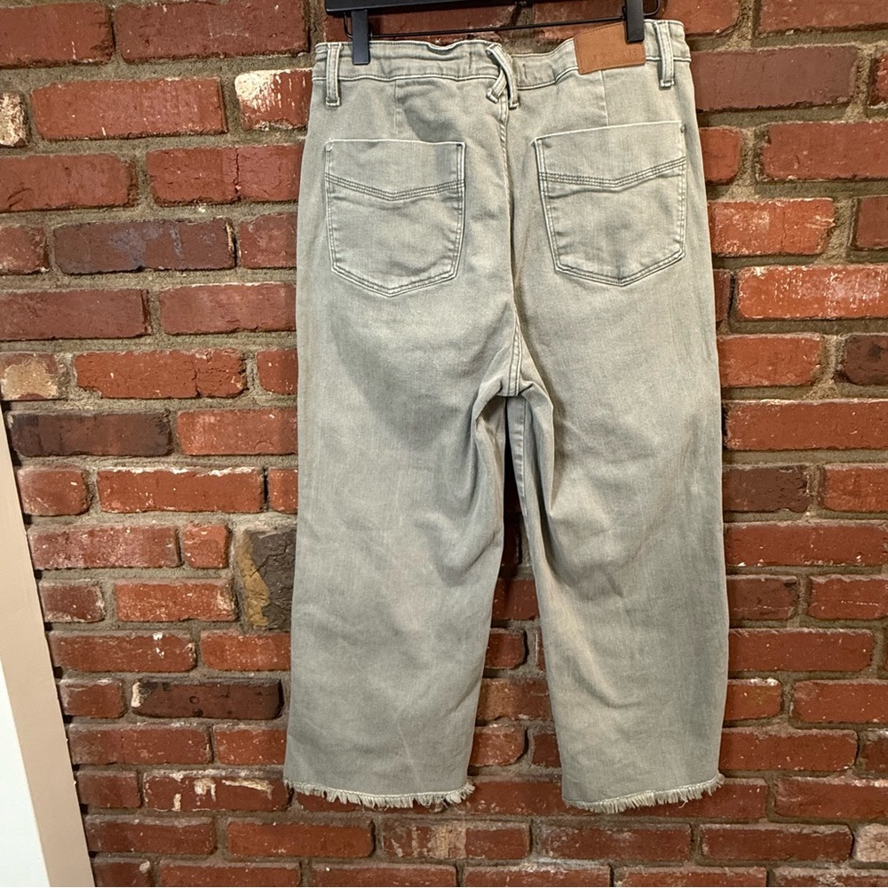 Judy Blue women's dyed wide leg cropped jeans olive green size 15/32 FLAW NOTED - Picture 4 of 16